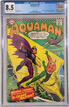 Load image into Gallery viewer, Aquaman #29 CGC 8.5 !st App. Ocean Master