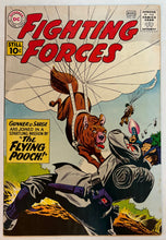 Load image into Gallery viewer, Fighting Forces #62 7.0
