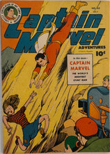 Load image into Gallery viewer, Captain Marvel #63 8.0
